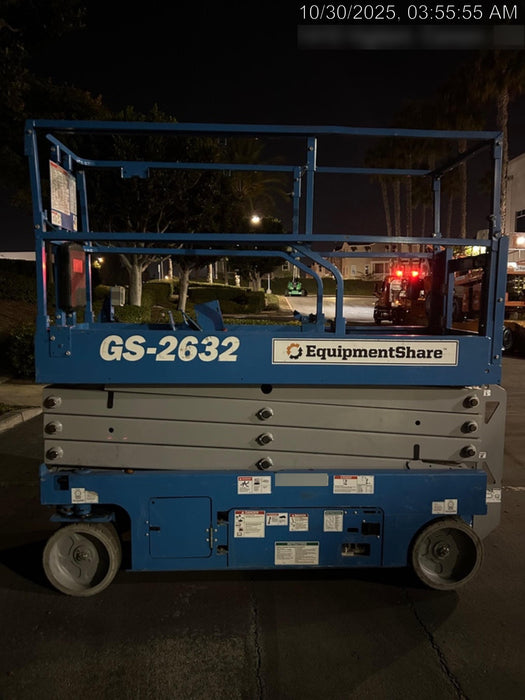 2020 Genie GS-2632 Solid NM Tires, Folding Rails with Half-Height Swing Gate, Beacon, 800W Invertor