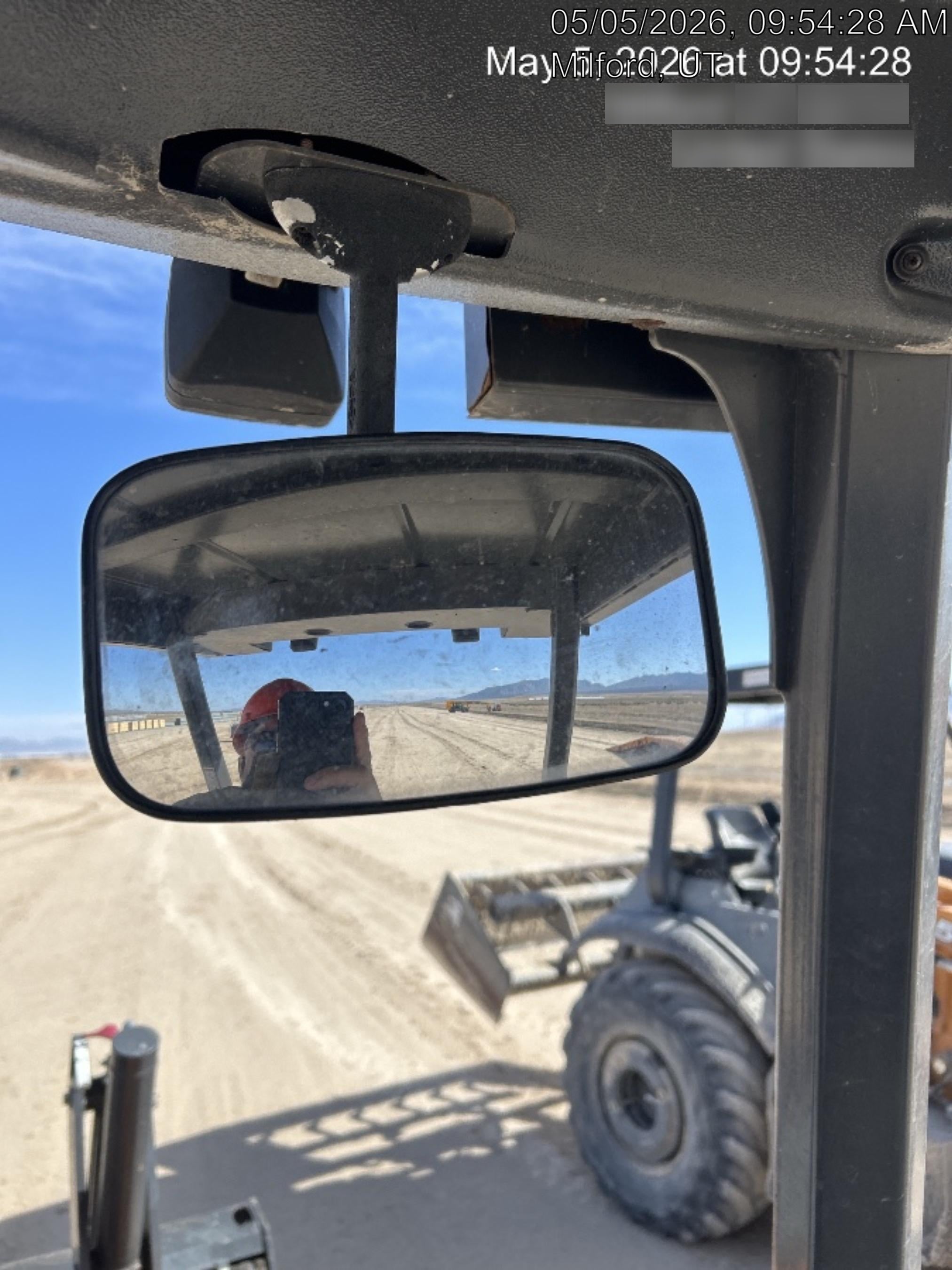 2023 CASE 570N EP