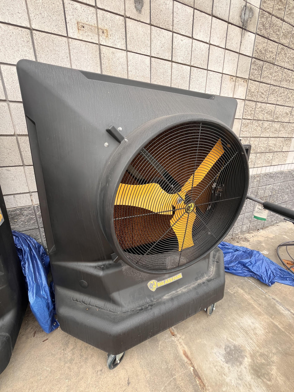 2025 BIG ASS FANS Cool Space 400