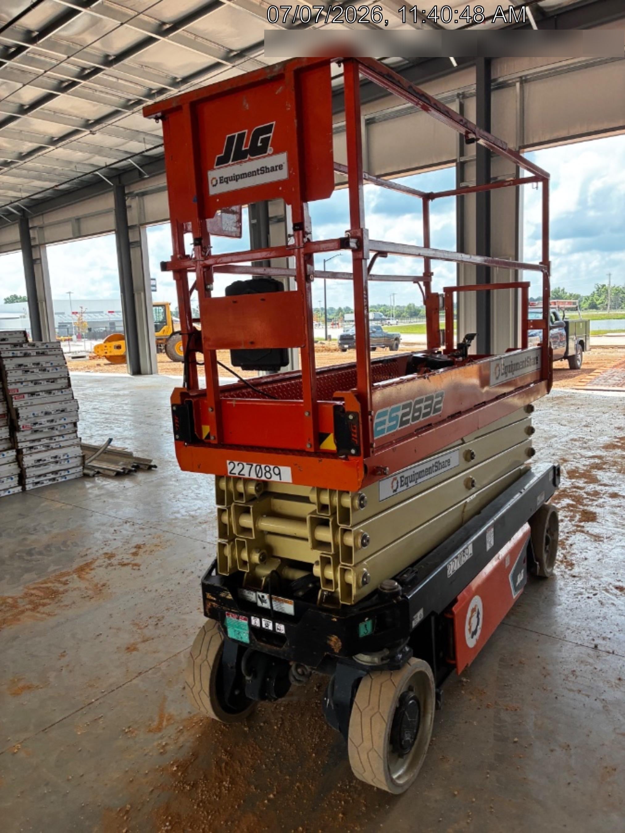 2022 JLG ES2632