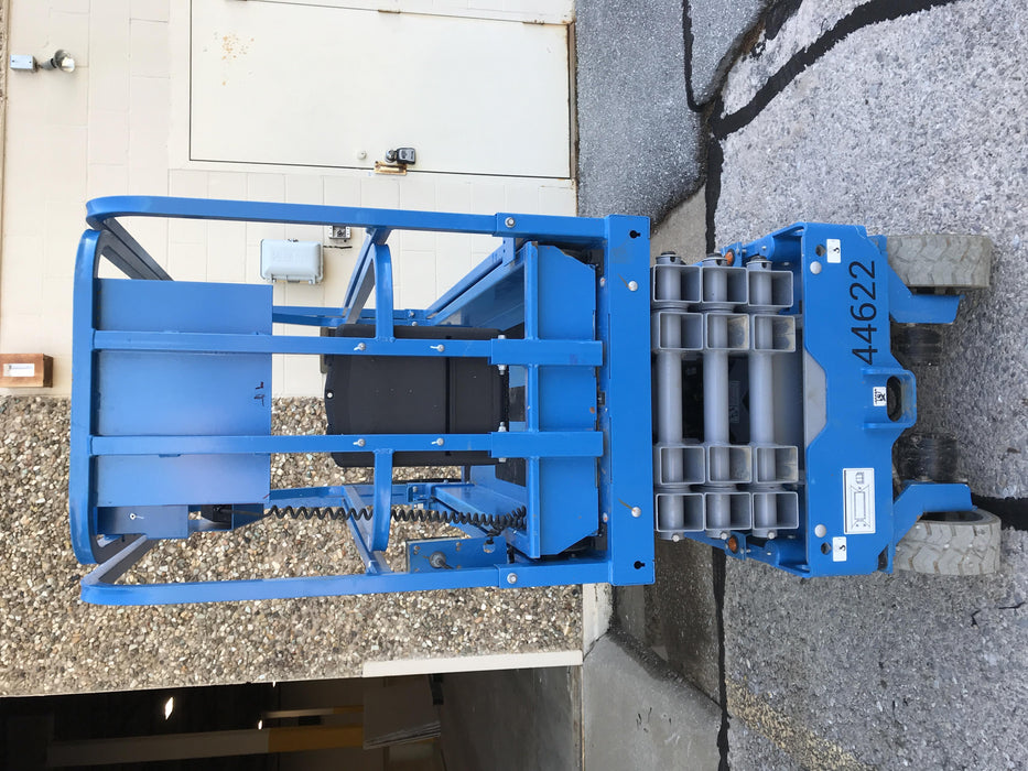 2019 Genie GS-1930 Fixed rails with chain Entry