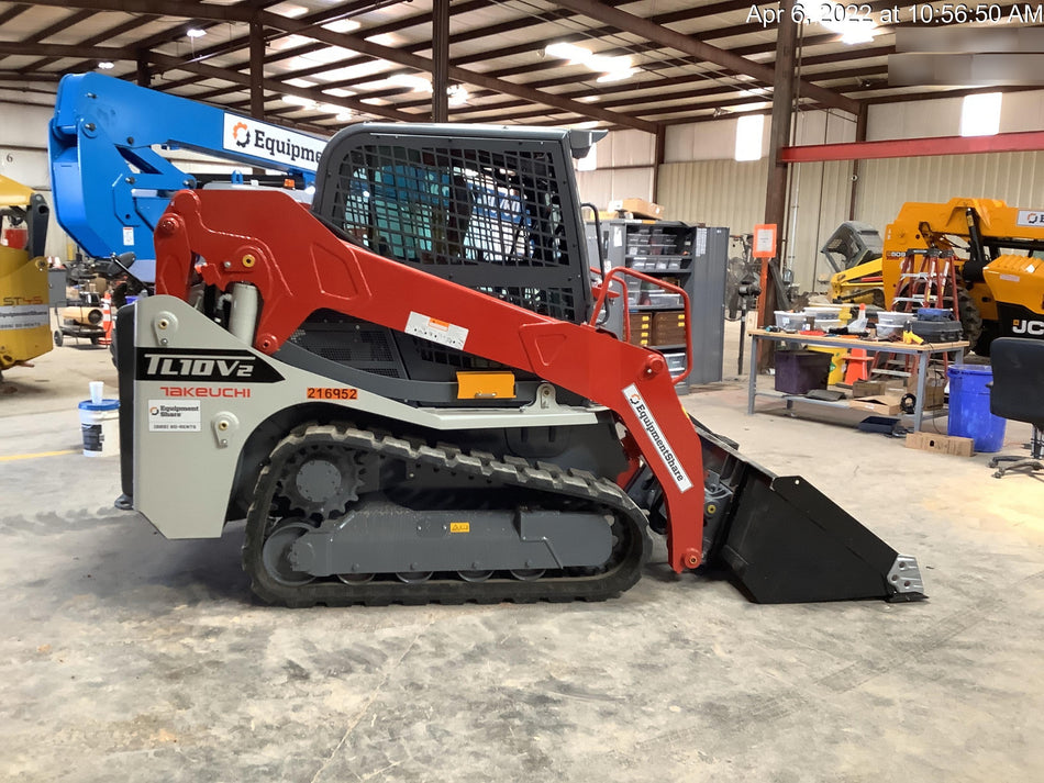 2022 TAKEUCHI TL10V2-CR
