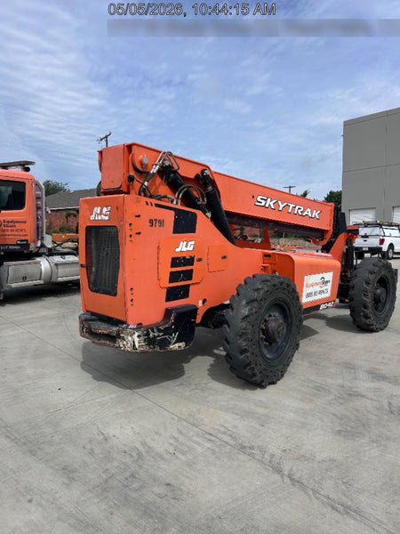 2018 Skytrak 8042 JLG Skytrak 8042, Solid Tires (shipping-Boss), Open ROPS, Beacon and Work Light Package