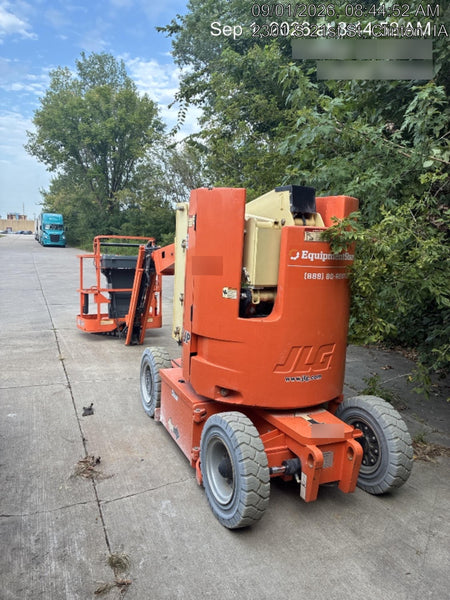 2019 JLG E300AJP