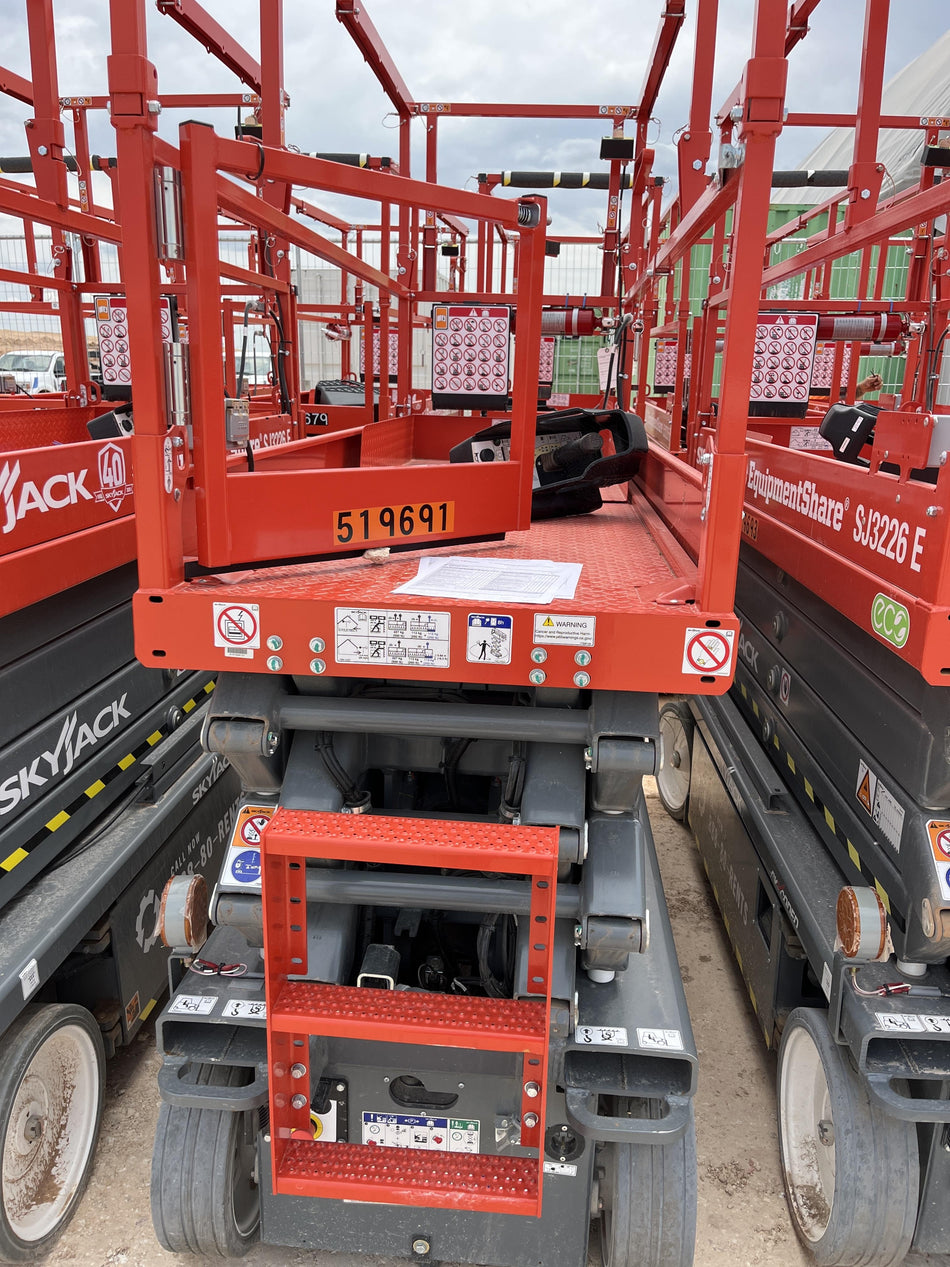 2025 SKYJACK SJ3226