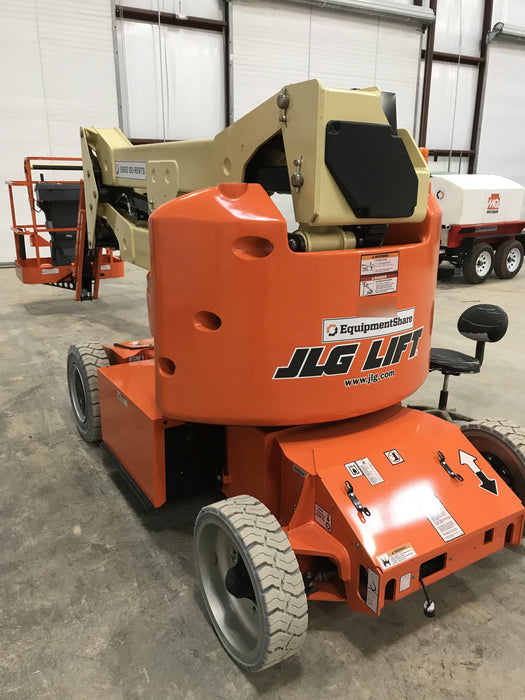 2019 JLG E400AJPN