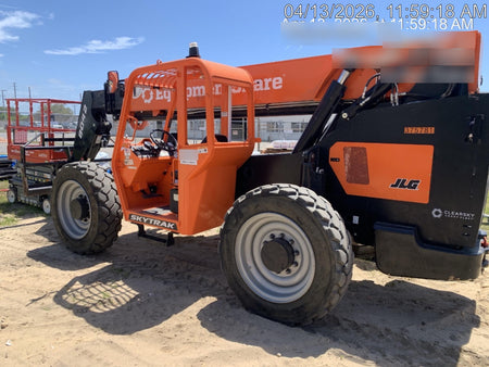 2023 SKYTRAK 8042