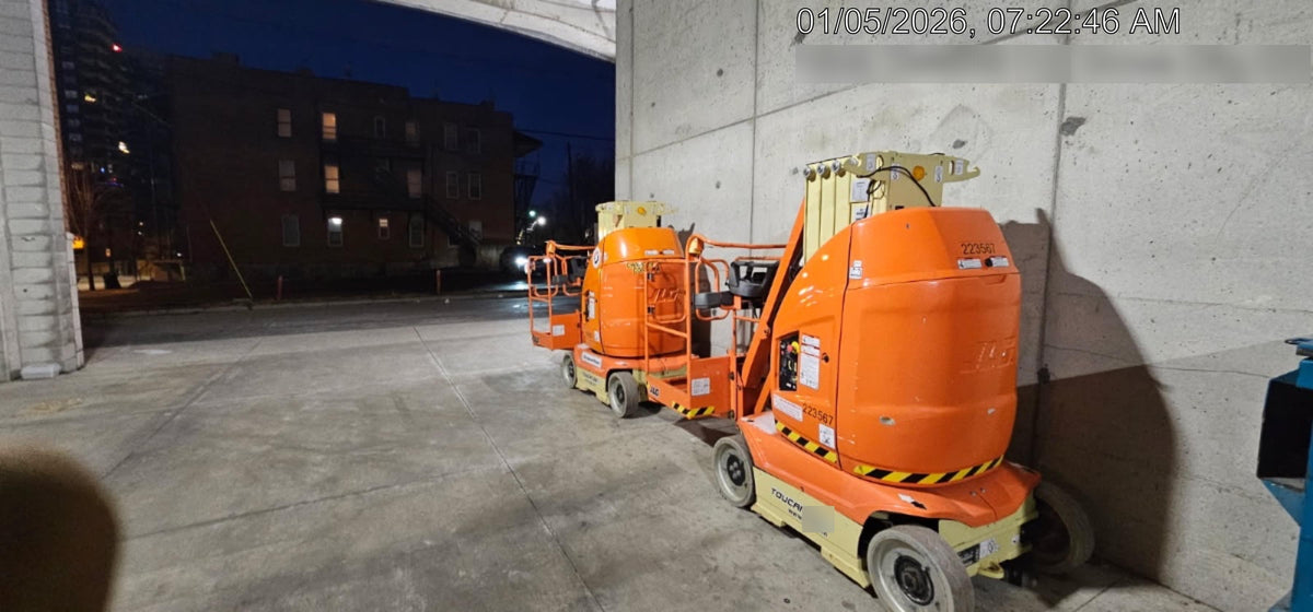 2022 JLG 26E
