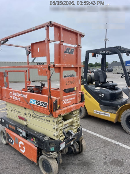 2022 JLG ES1932