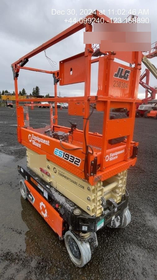 2022 JLG ES1932