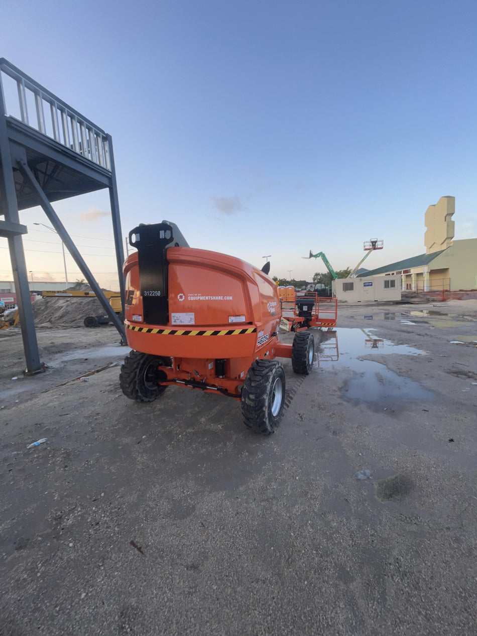 2023 JLG 460SJ