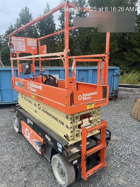 2023 JLG ES2632