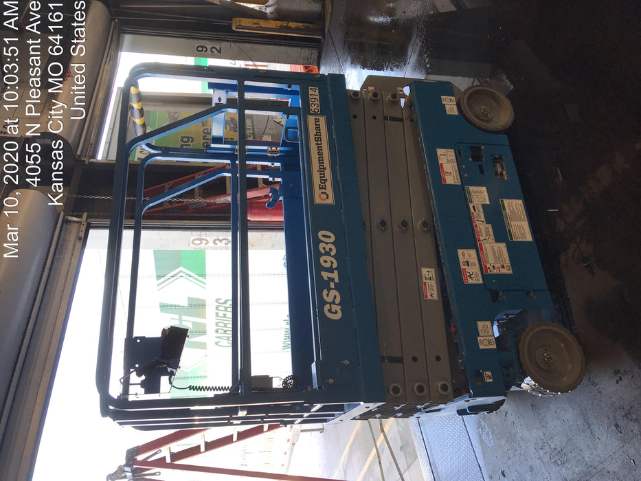 2020 Genie GS-1930 Solid Non Marking Tires, Beacon, Folding rails with half height swing gate