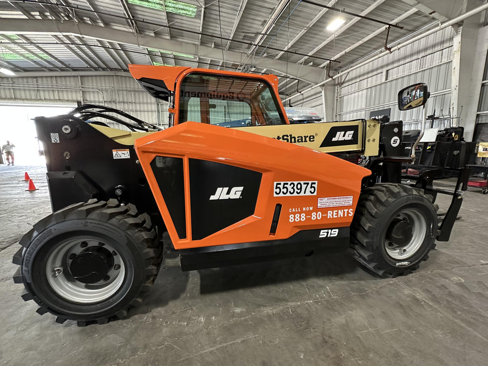 2025 JLG 519