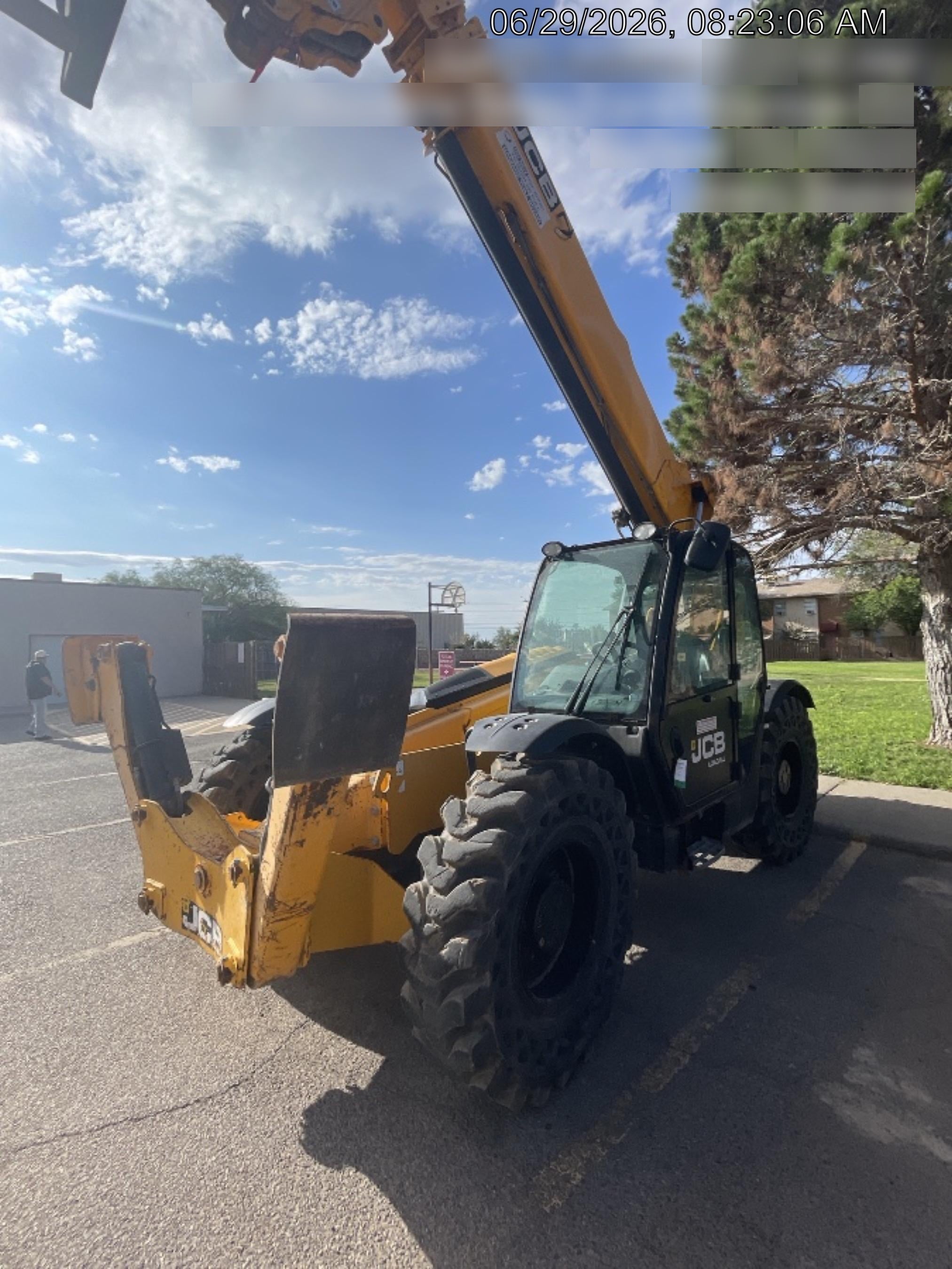 2018 JCB 510-56 JCB 510-56 Telehandler 74 HP w/CAB/HVAC, Beacon, Worklights, Aux Hydraulics, Solid Tires, 60" Carriage/Forks