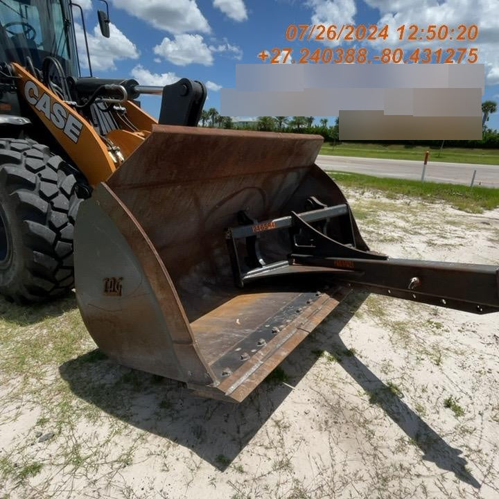 2015 PEMBERTON 3.5 cu yd Bucket, Wheel Loader - Pemberton