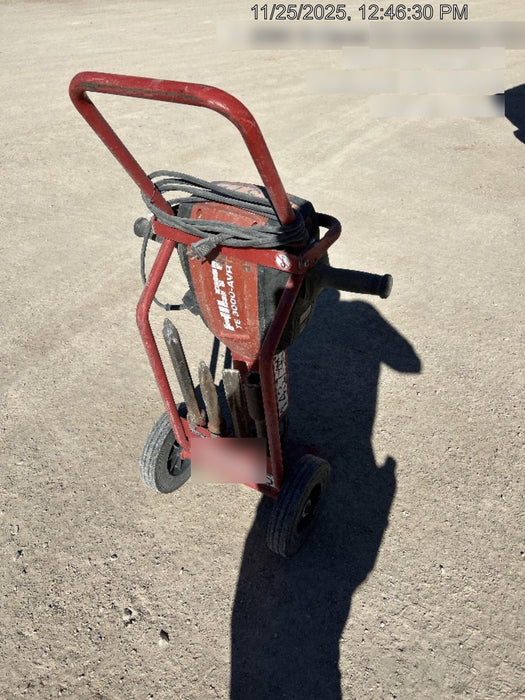 2021 HILTI TE 3000-AVR