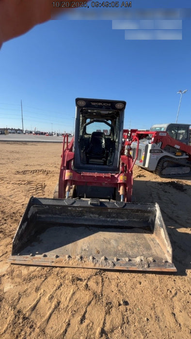 2022 TAKEUCHI TL8R2-CR