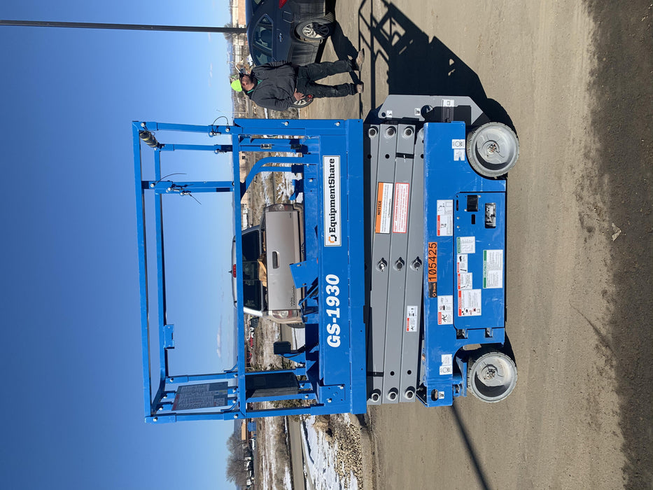 2020 Genie GS-1930 Solid Non Marking Tires, Beacon, Folding rails with half height swing gate