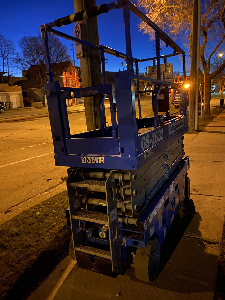 2023 GENIE GS-2632