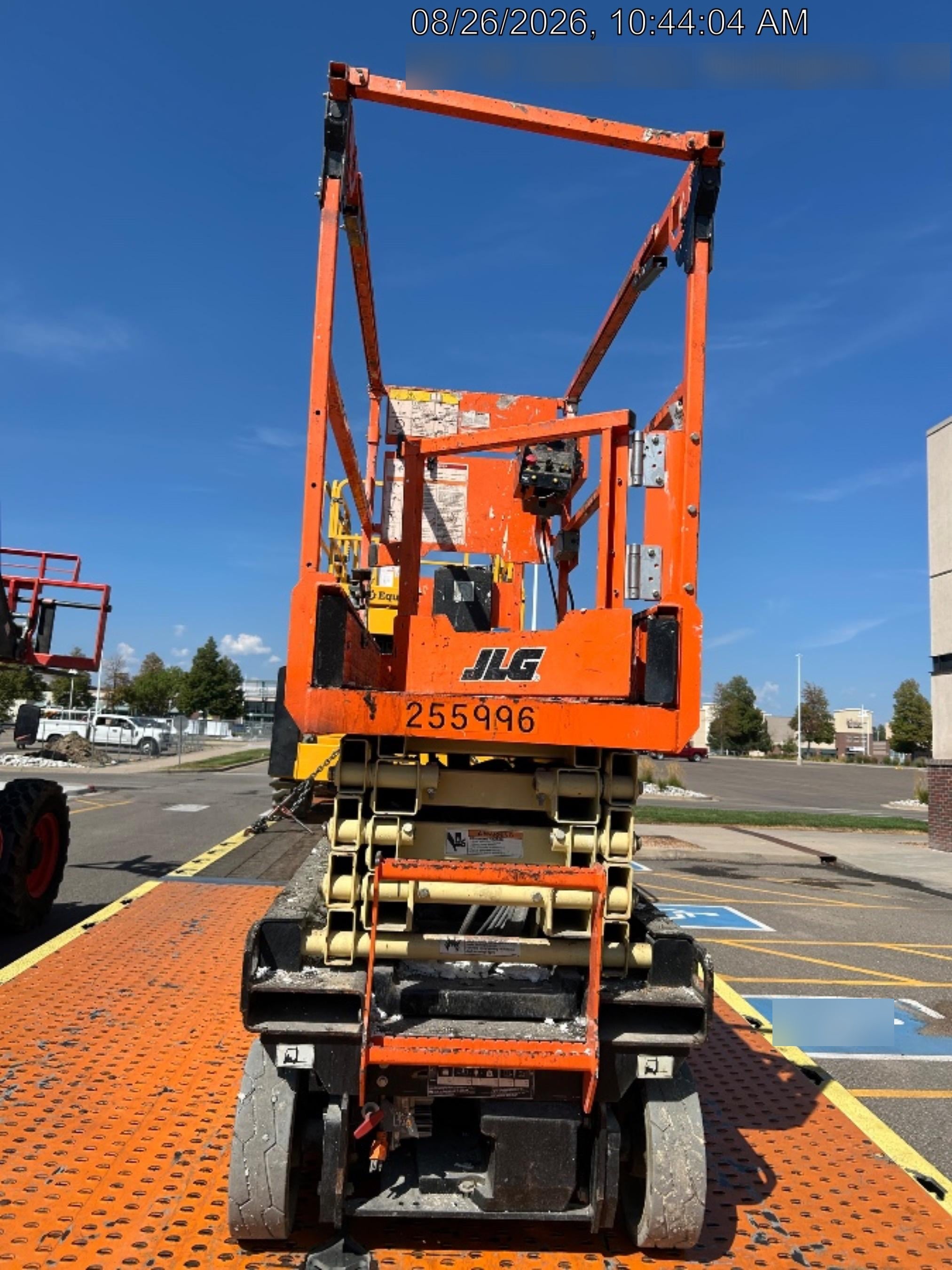 2022 JLG ES1932