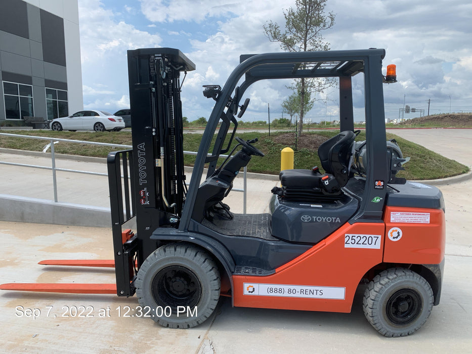 2022 TOYOTA 50-8FGU25