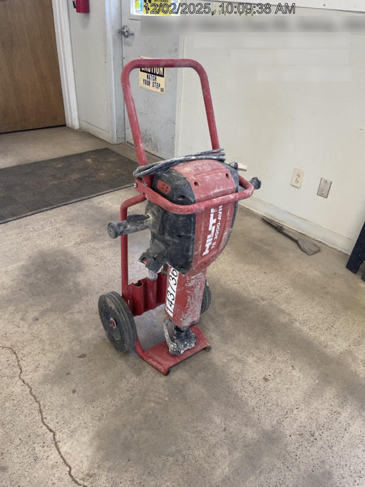 2021 HILTI TE 3000-AVR