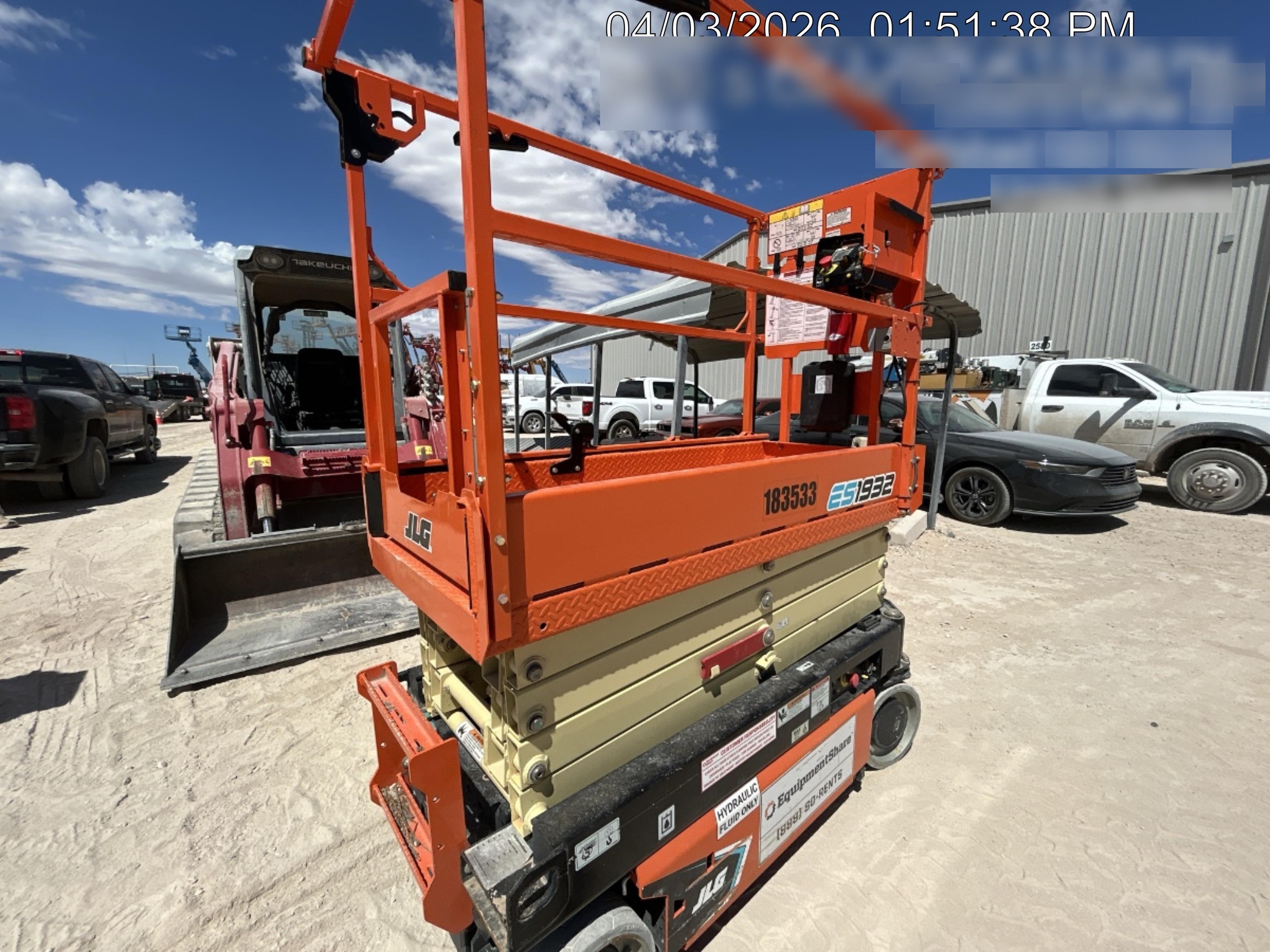 2021 JLG ES1932