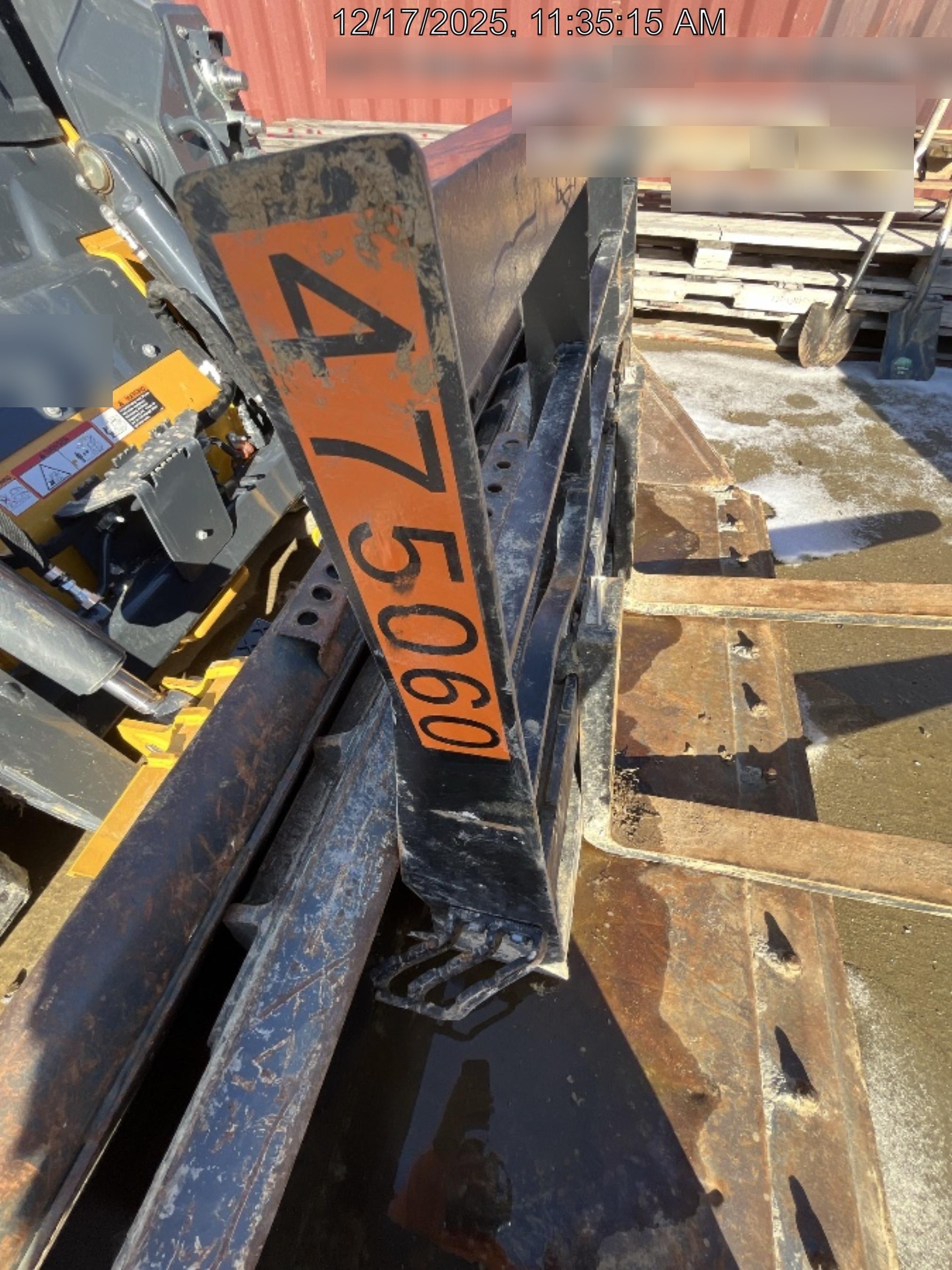 2024 ARROW MATERIAL HANDLING 48" Pallet Forks - Arrow