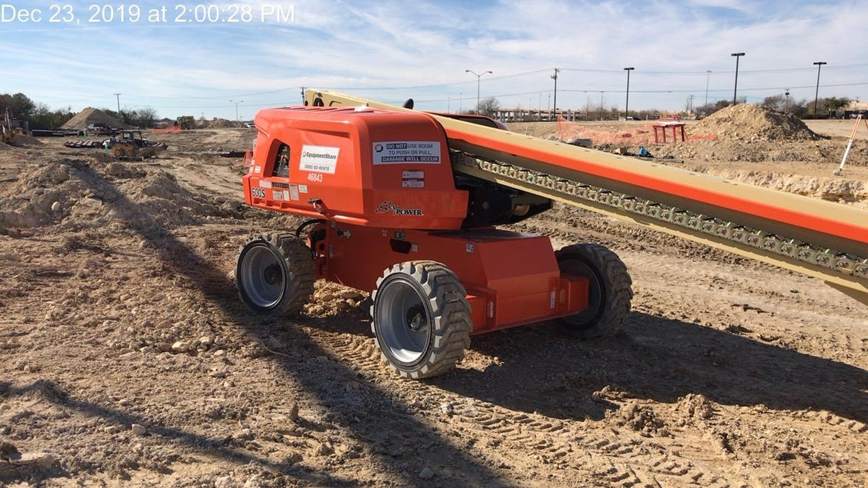 2019 JLG 600S 4WD