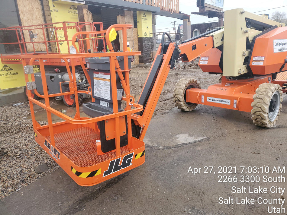 2021 JLG 340AJ