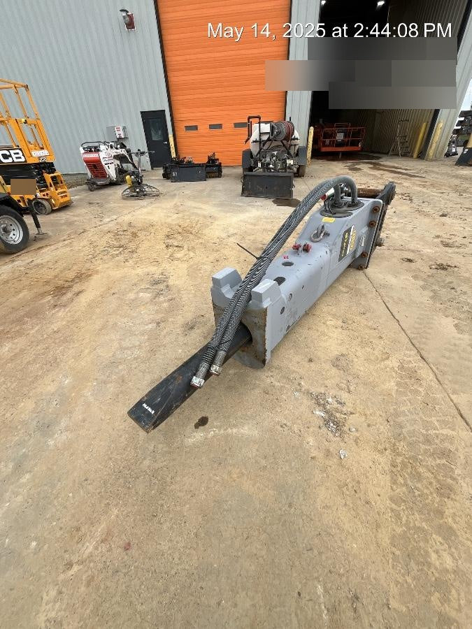 2024 EPIROC EC140T