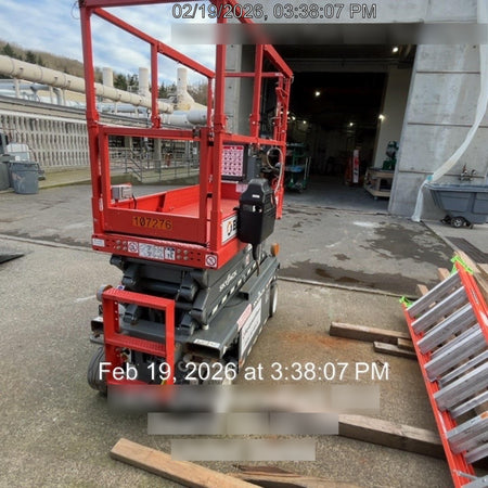 2020 Skyjack SJIII-3219 Solid NM Tires, Half height spring hinged entry gate, Dual Beacons, 800W Inverter