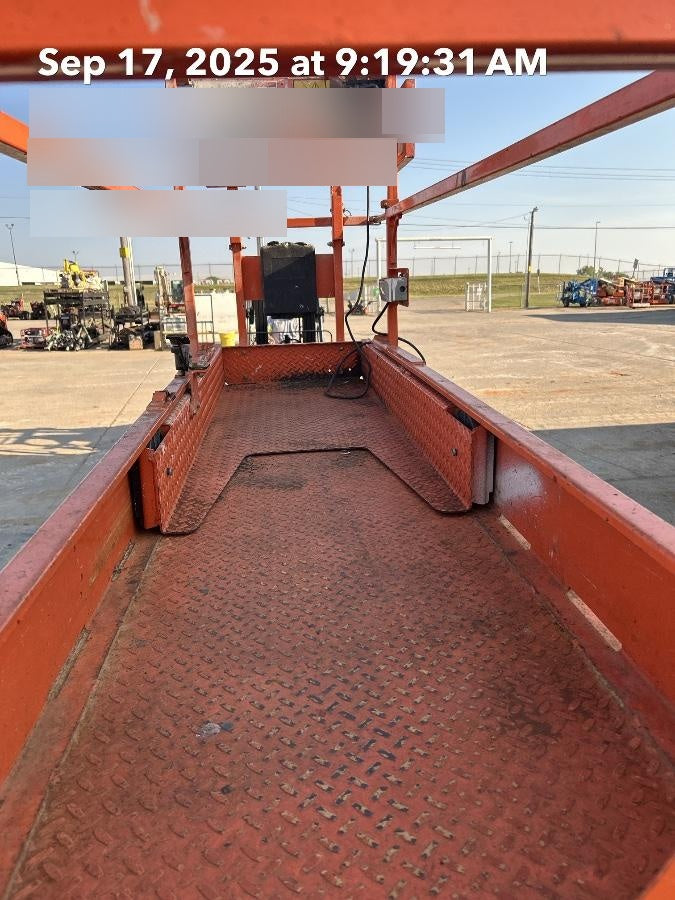 2022 JLG ES2632