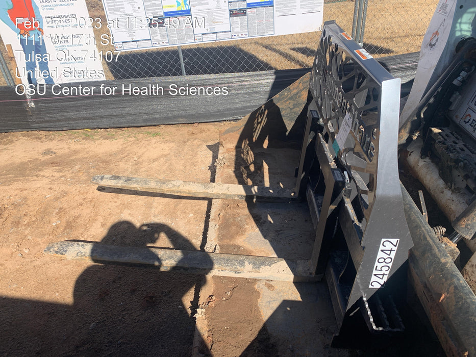 2022 PALADIN 48" Pallet Forks - Paladin