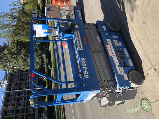 2019 Genie GS-1930 Half Height Swing Gate, 800W Inverter