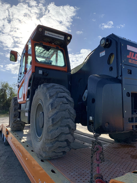 2021 JLG 1732