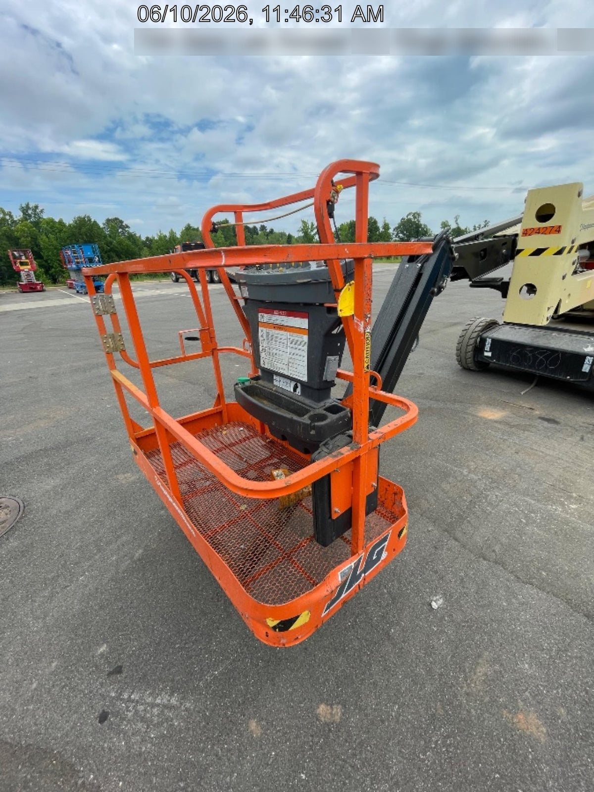 2024 JLG E450AJ