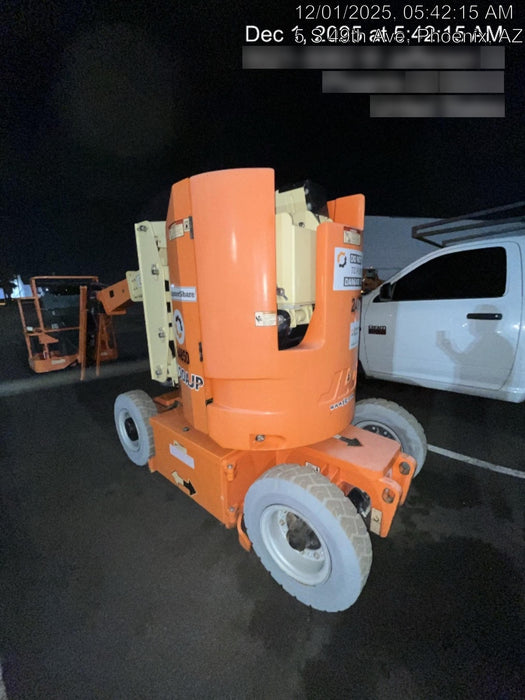 2019 JLG E300AJP