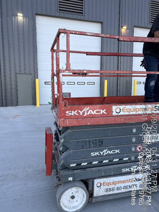 2018 Skyjack SJIII-4632 Skyjack SJIII4632 Scissor Lift w/Trojan Batteries