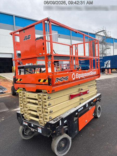 2022 JLG R4045
