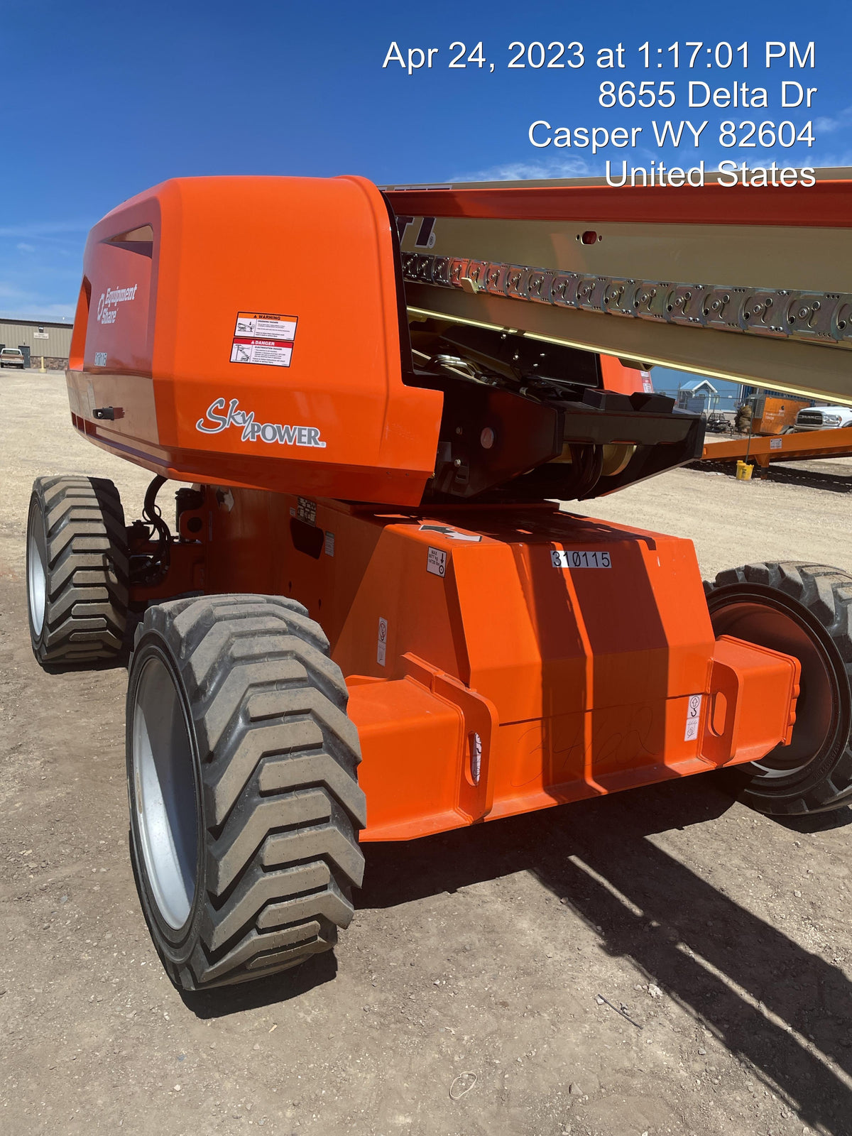 2023 JLG 660SJ
