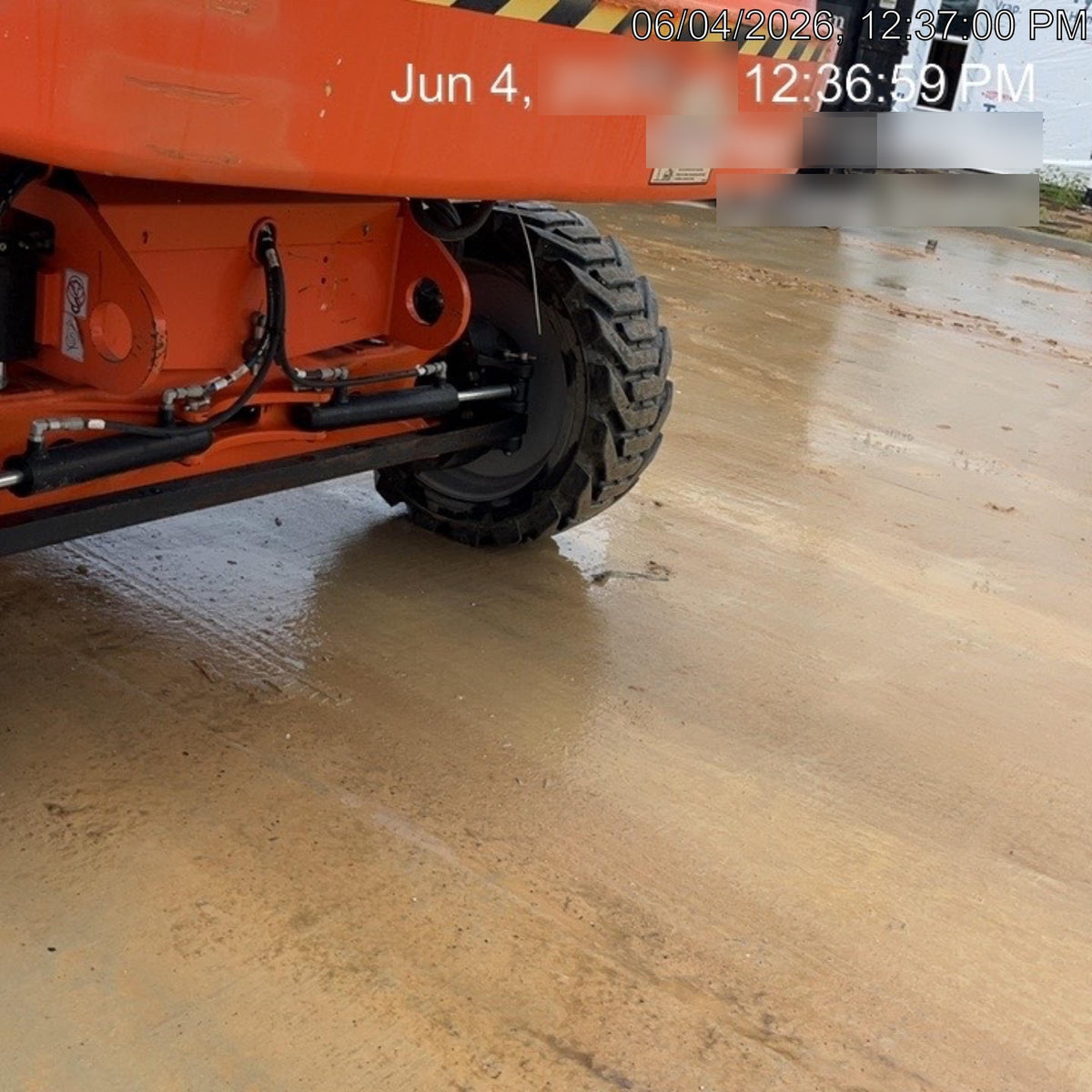 2022 JLG 660SJ