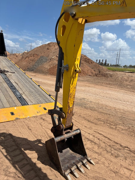 2018 Wacker Neuson EZ53 EZ53 12K Track Excavator, TRK,LGD,CNPY,PC, TRK,LGD,CNPY,PC, Manual QC, Hydraulic Thumb, Buckets: 24" , 18"