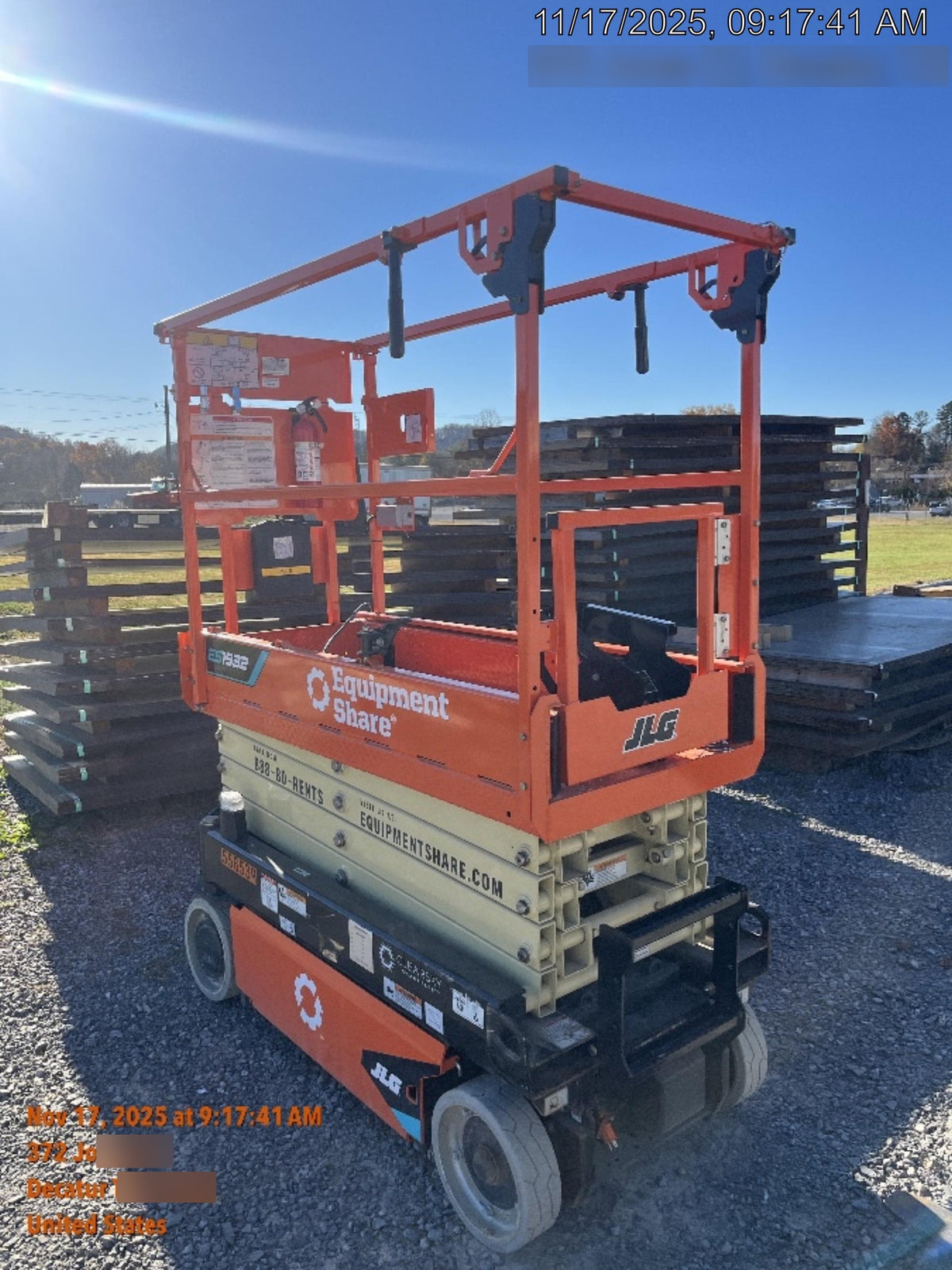 2025 JLG ES1932