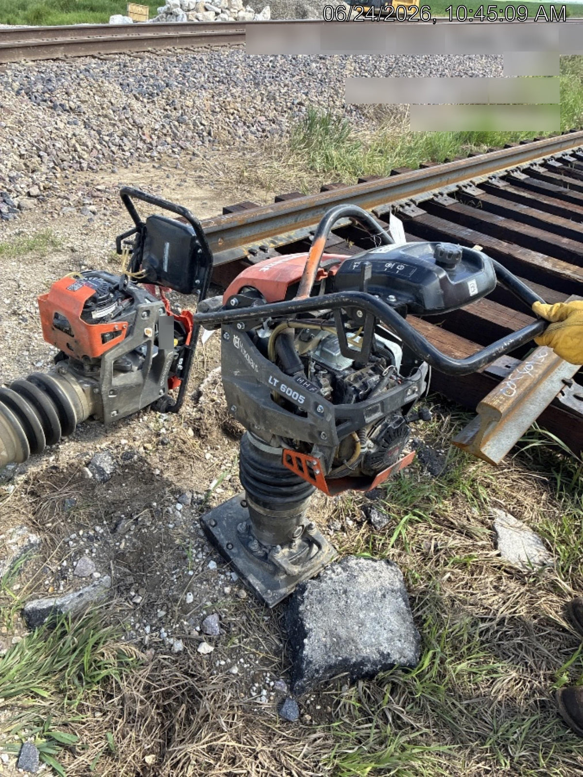 2025 HUSQVARNA LT6005