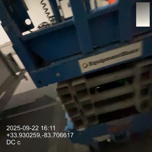 2019 Genie GS-2632 Folding rails with half height swing gate