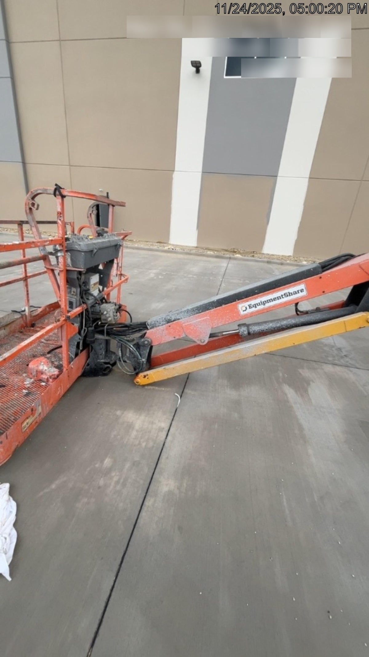2019 JLG 660SJ