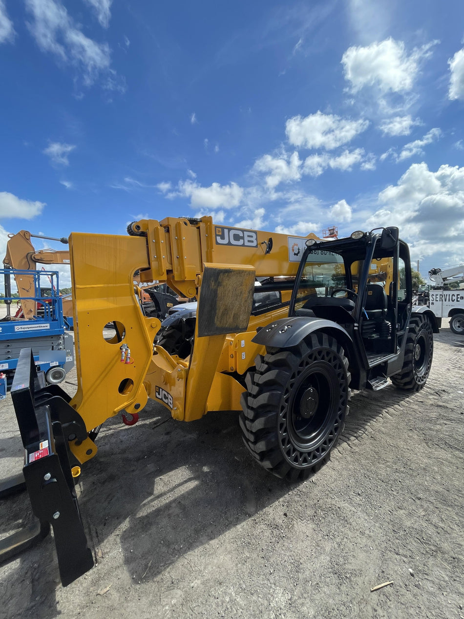 2022 JCB 510-56