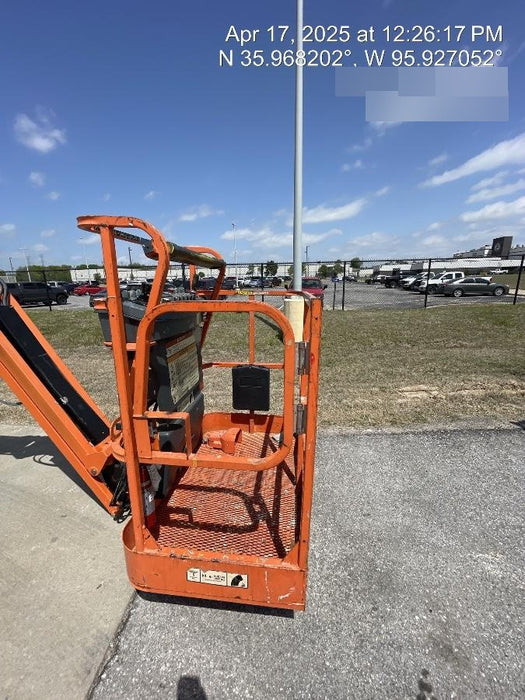 2019 JLG E400AJPN